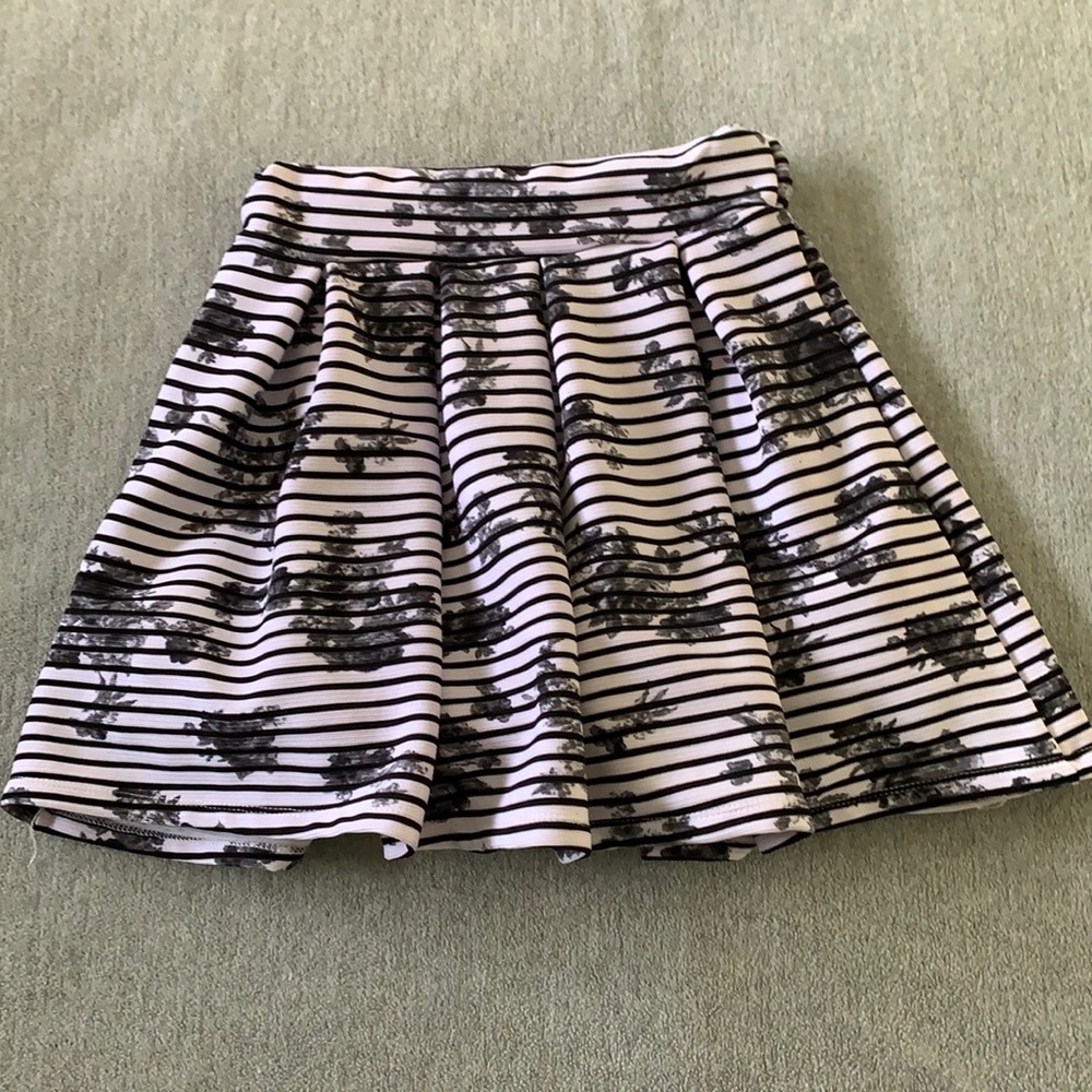 Girls skirt